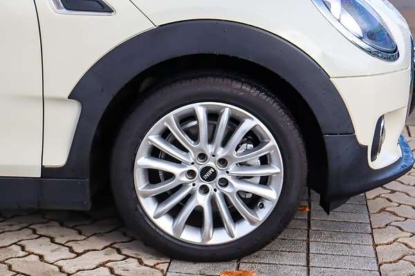 2015 MINI Clubman Cooper F54