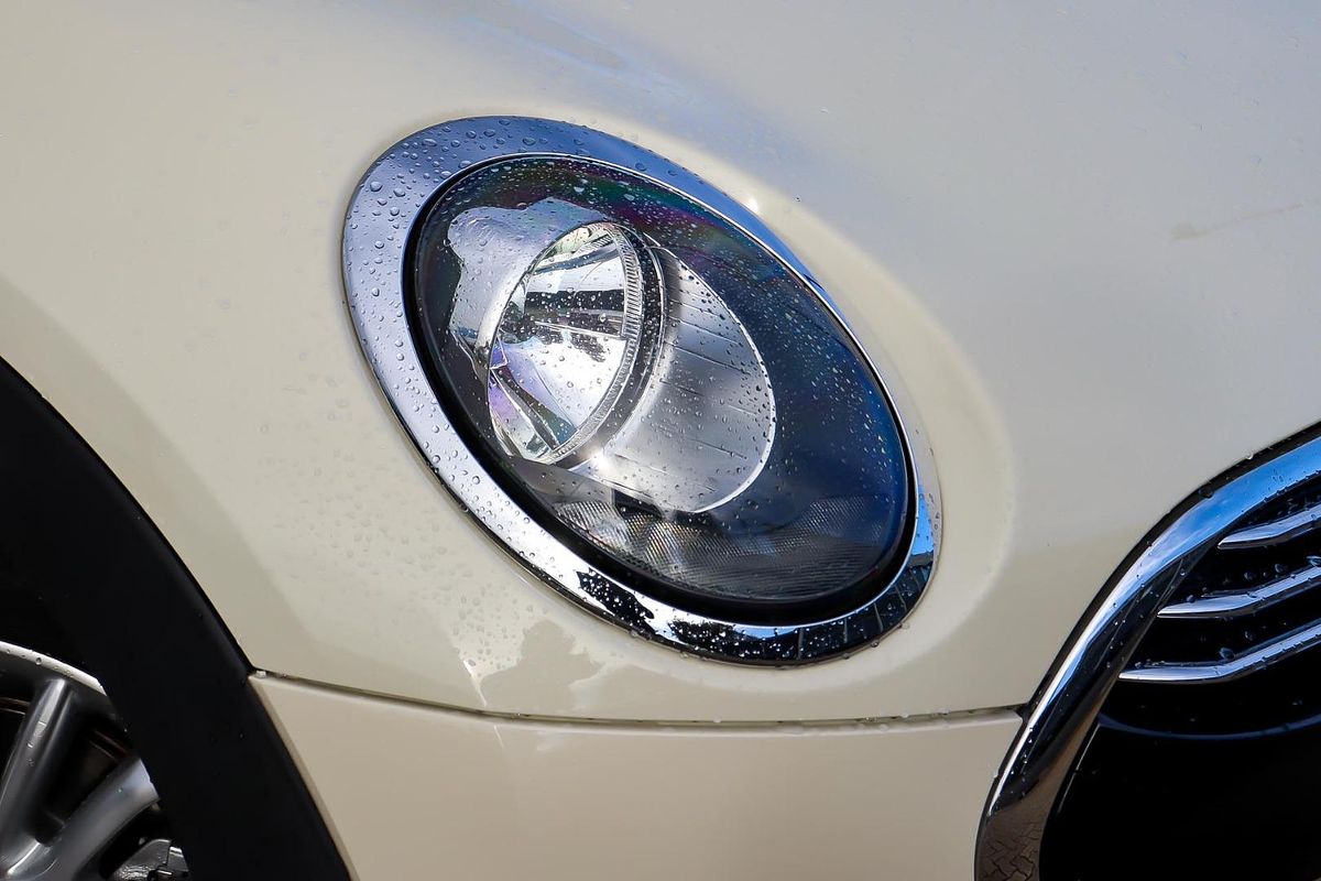 2015 MINI Clubman Cooper F54