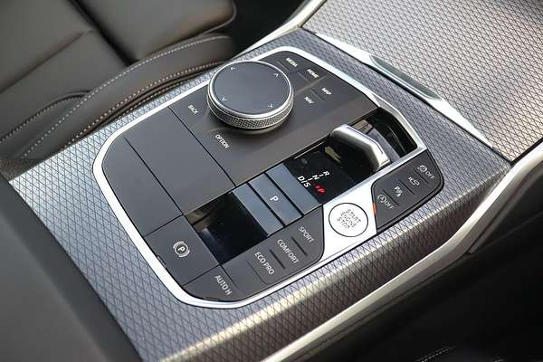 2023 BMW 3 Series 330i M Sport G20 LCI