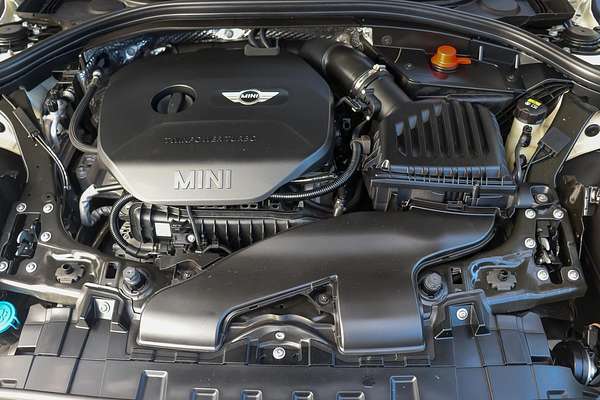 2015 MINI Clubman Cooper F54