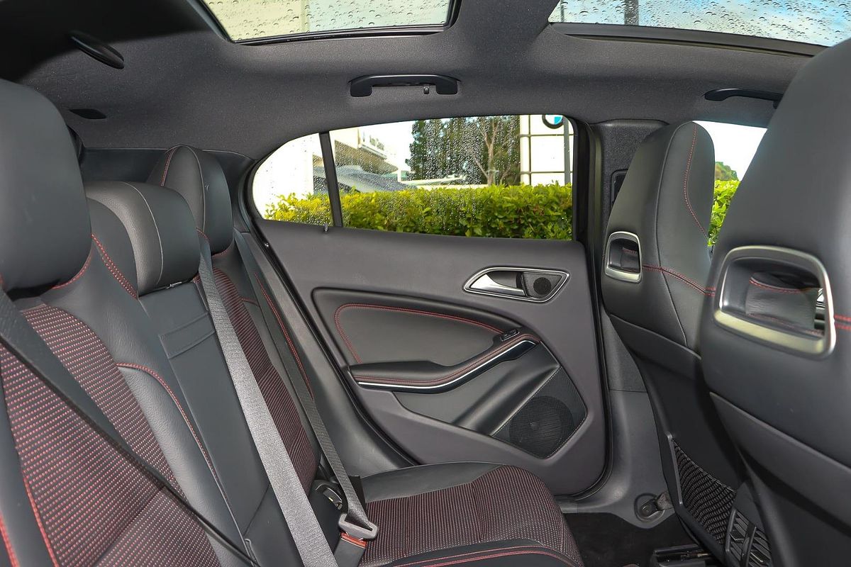 2016 Mercedes-Benz GLA-Class GLA200 d X156