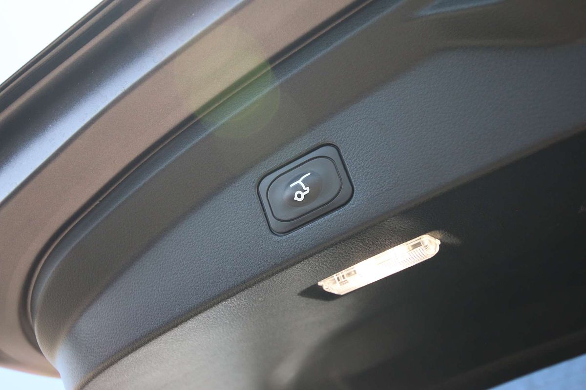 2024 Ford Everest Ambiente 2.0L