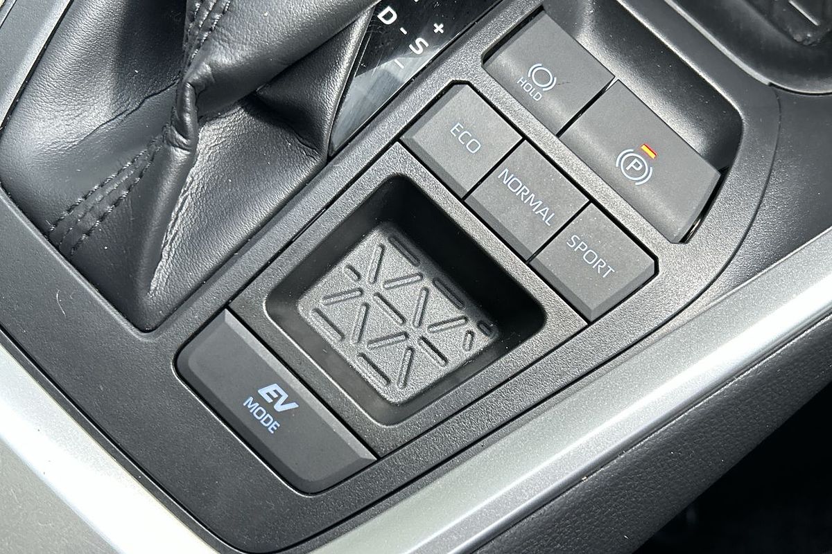 2022 Toyota RAV4 GXL AXAH52R