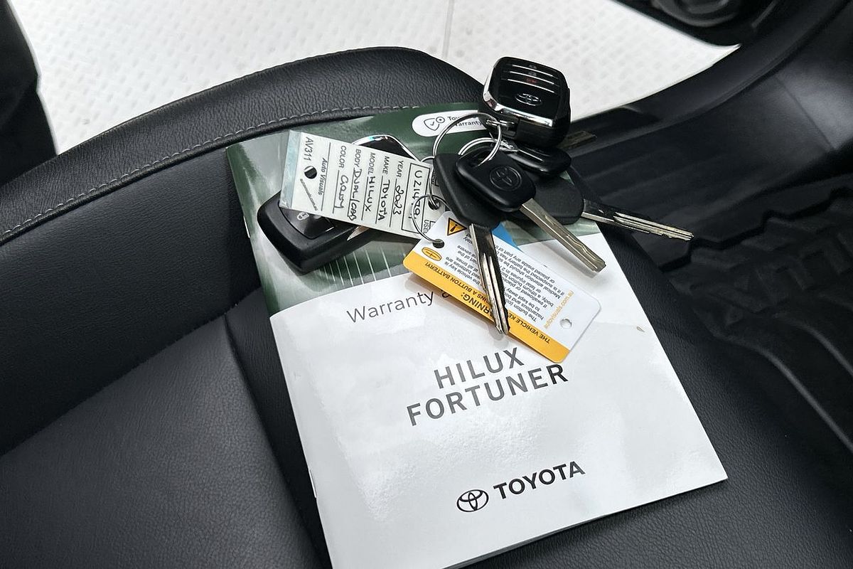 2023 Toyota Hilux SR5 GUN126R 4X4