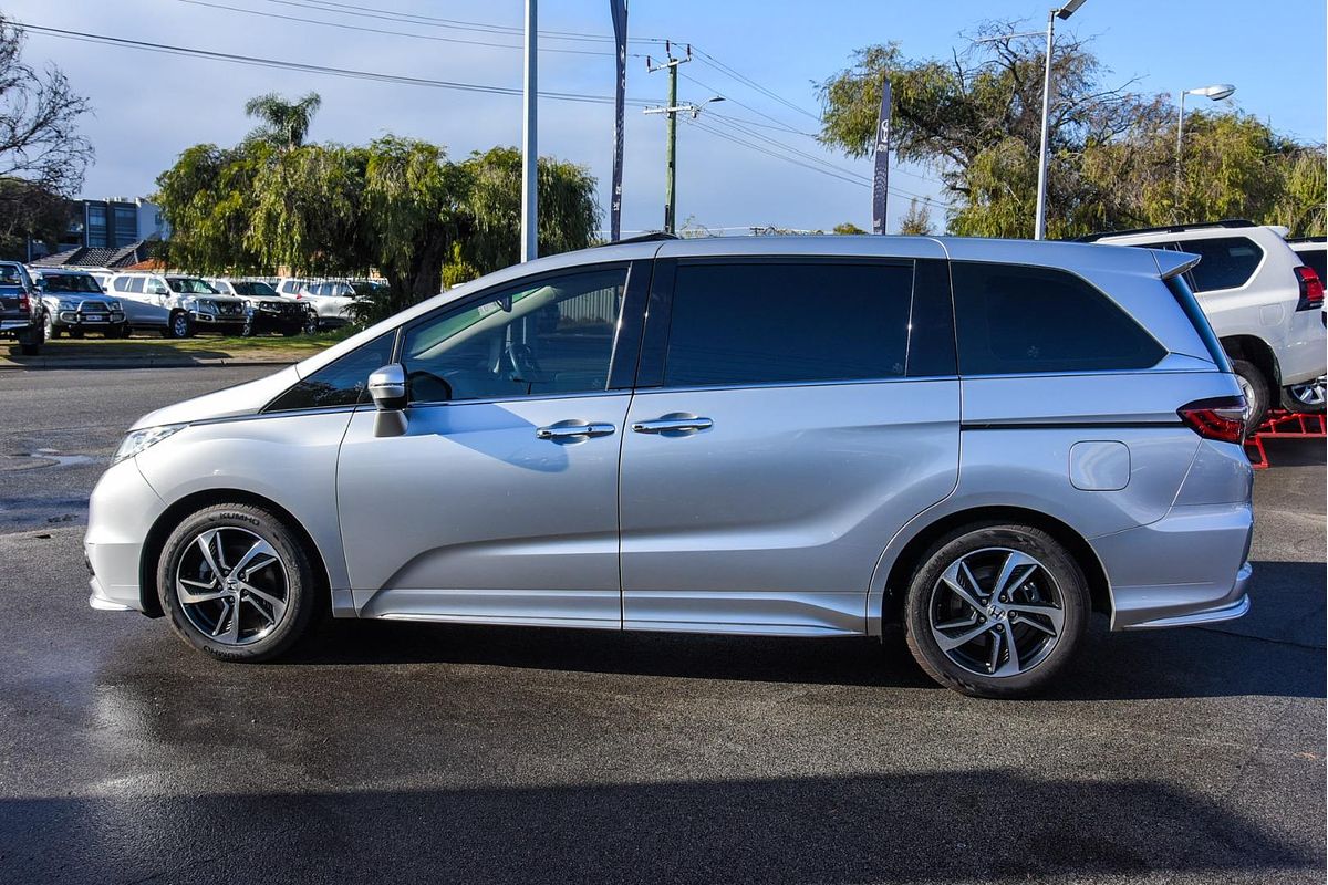 2016 Honda Odyssey VTi-L 5th Gen