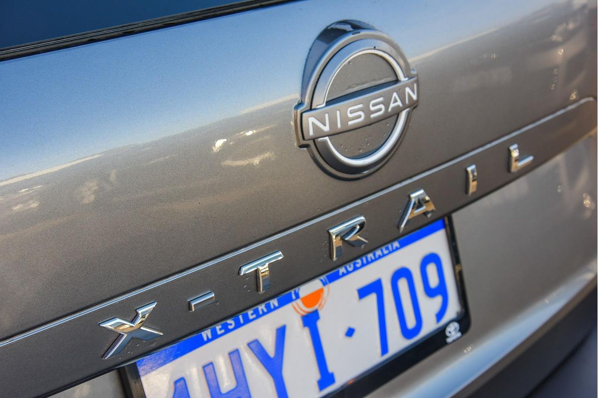 2023 Nissan X-TRAIL ST-L T33