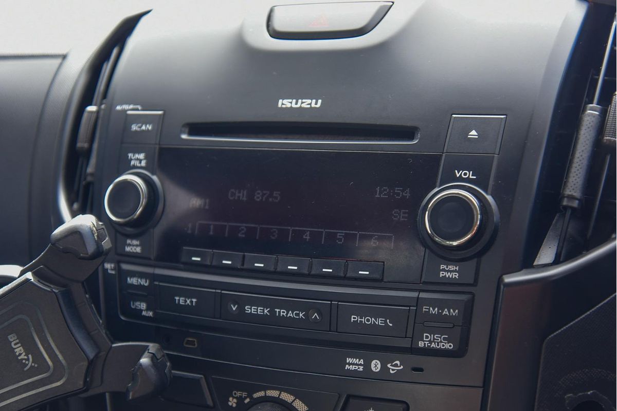 2015 Isuzu D-MAX SX 4X4