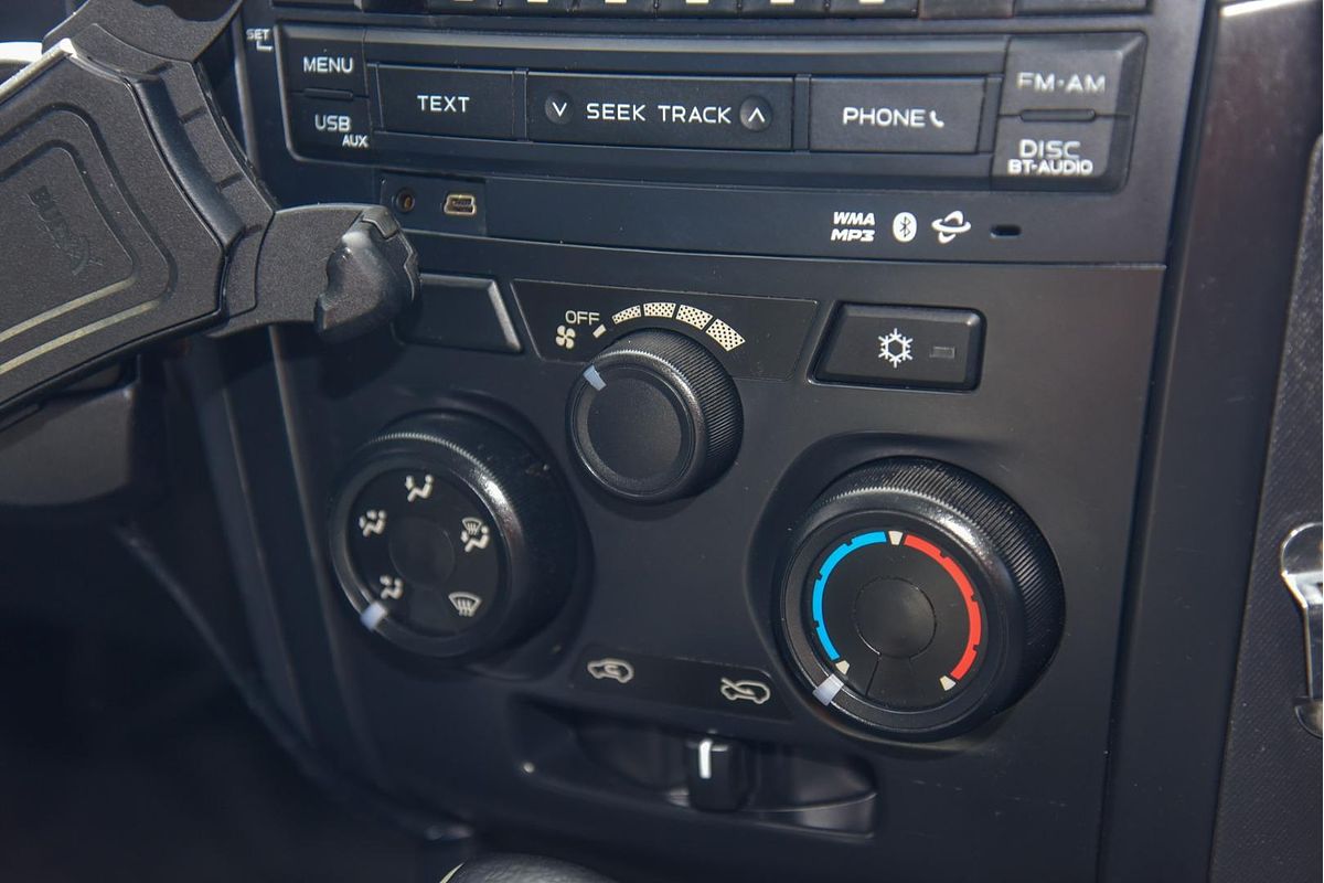 2015 Isuzu D-MAX SX 4X4