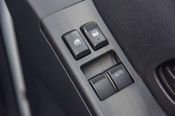 2015 Isuzu D-MAX SX 4X4