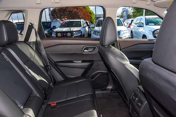 2023 Nissan X-TRAIL ST-L T33