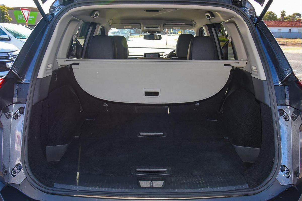 2023 Nissan X-TRAIL ST-L T33