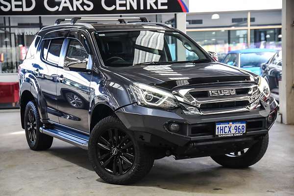 2018 Isuzu MU-X LS-T