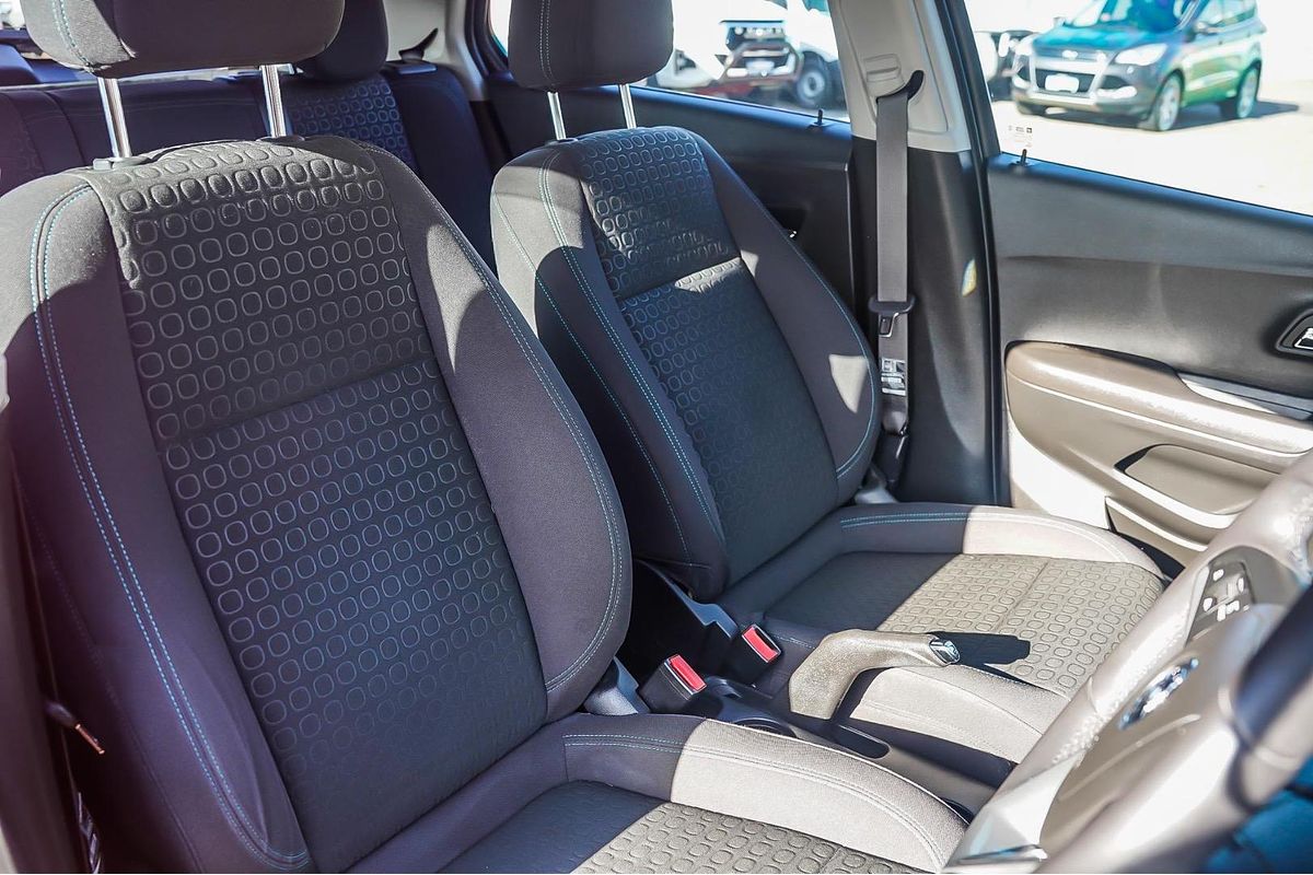 2016 Holden Trax Black TJ