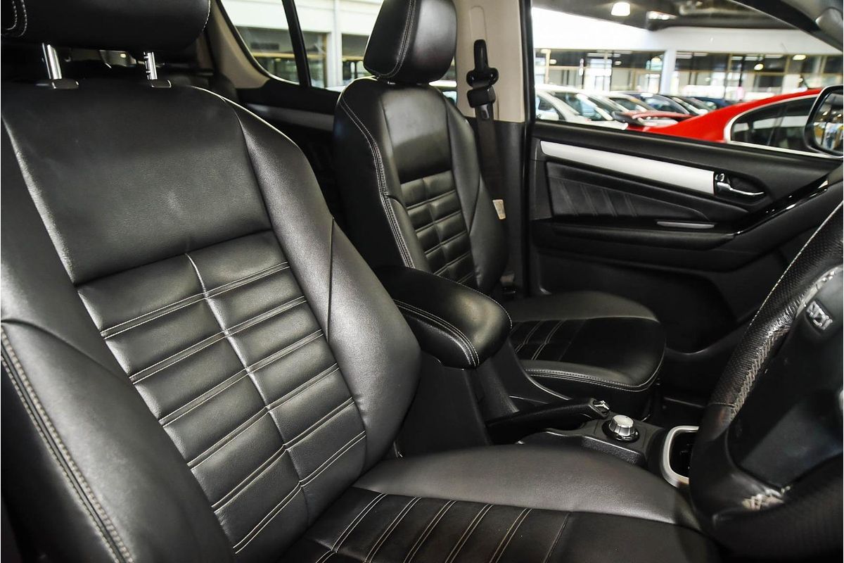 2018 Isuzu MU-X LS-T