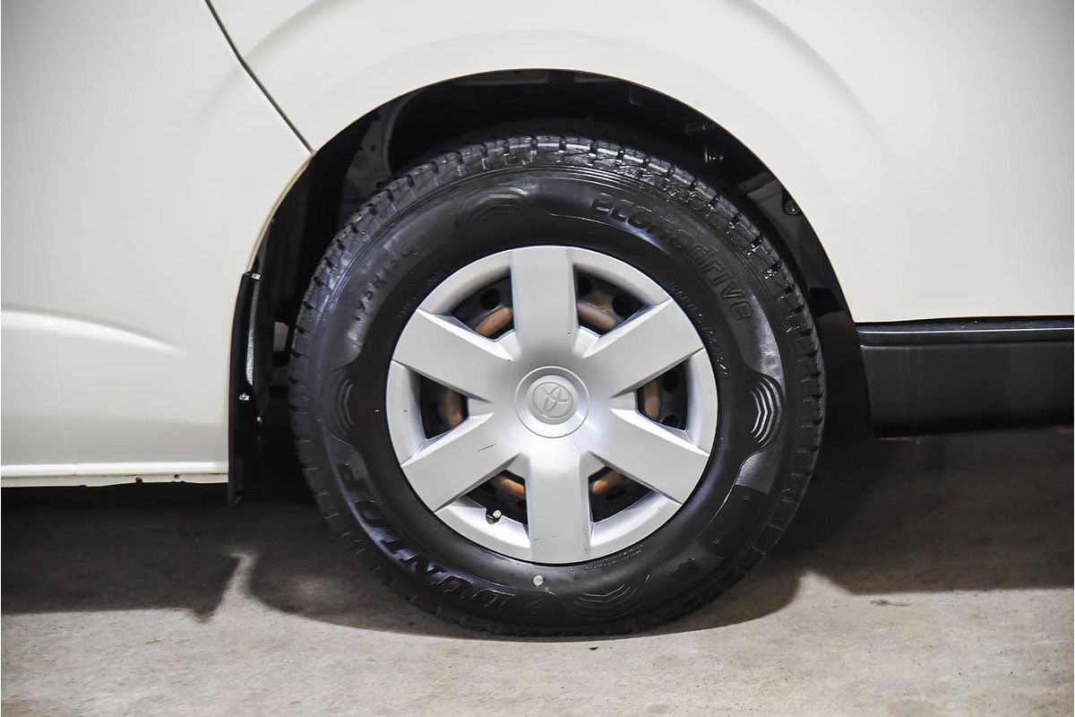 2018 Toyota Hiace Commuter KDH223R
