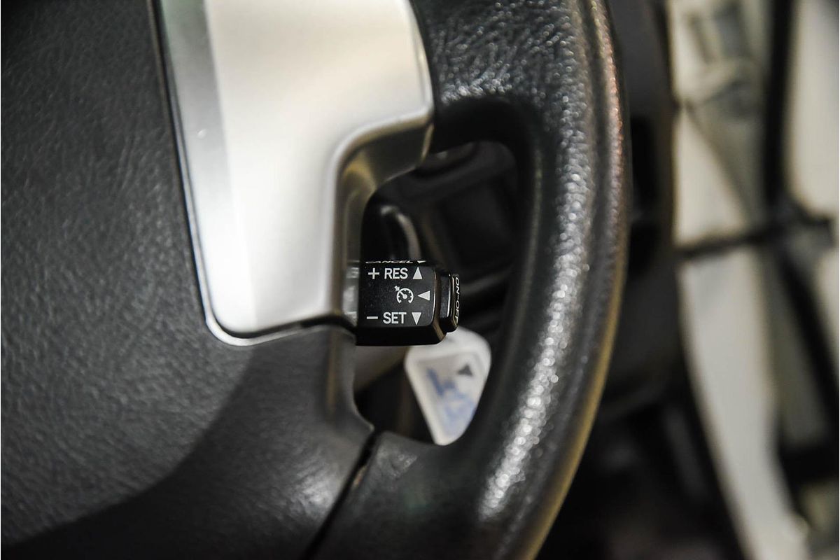 2018 Toyota Hiace Commuter KDH223R