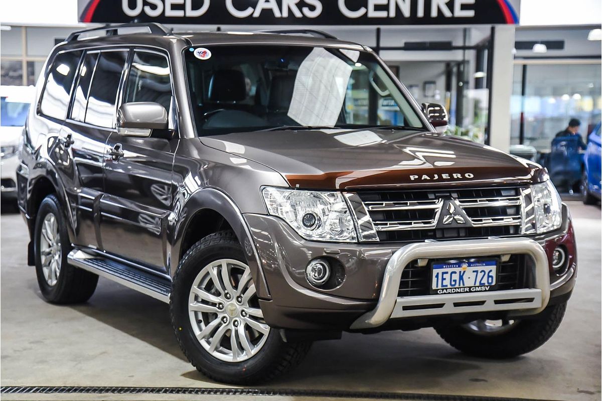 2012 Mitsubishi Pajero VR-X NW