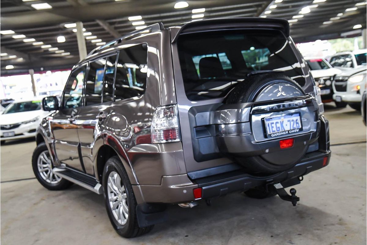 2012 Mitsubishi Pajero VR-X NW