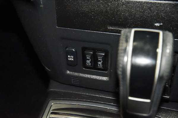 2012 Mitsubishi Pajero VR-X NW
