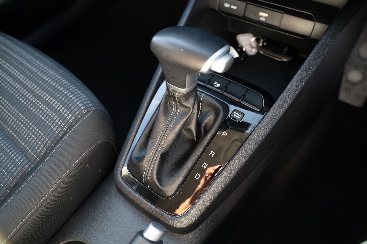 2023 Kia Stonic Sport YB