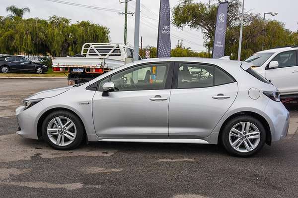 2022 Toyota Corolla Ascent Sport Hybrid ZWE211R