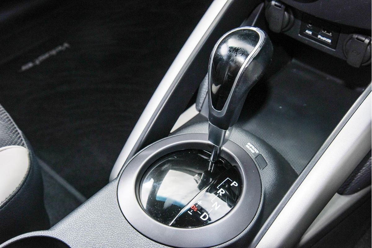 2012 Hyundai Veloster SR Turbo FS2