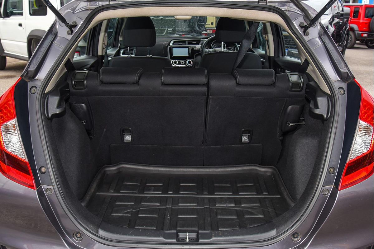 2017 Honda Jazz VTi-S GF