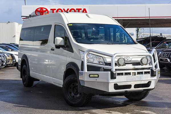 2021 Toyota Hiace Commuter GDH322R