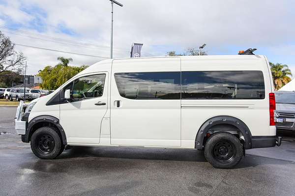 2021 Toyota Hiace Commuter GDH322R