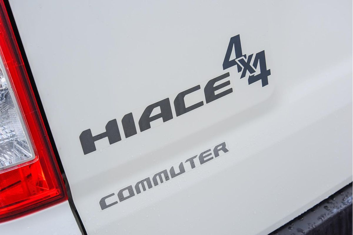 2021 Toyota Hiace Commuter GDH322R