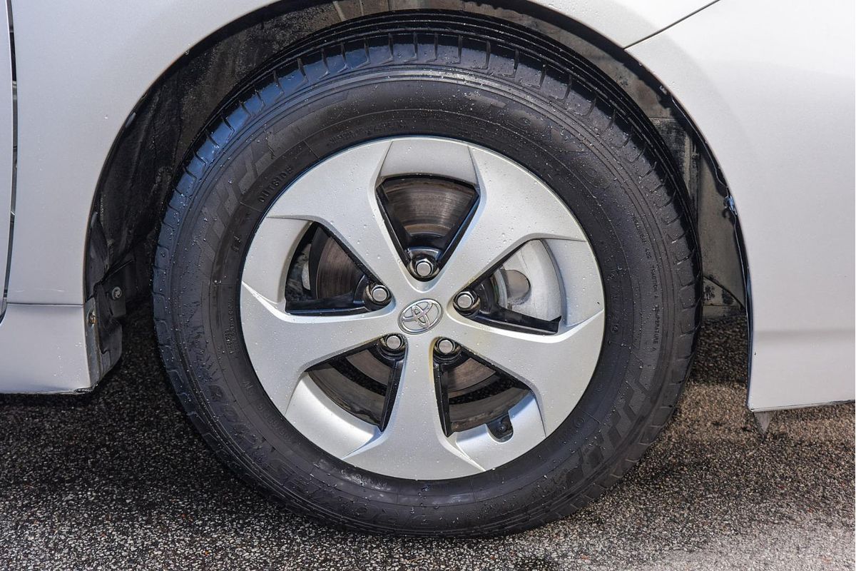 2013 Toyota Prius ZVW30R