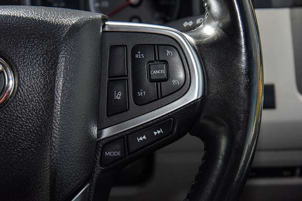 2021 Toyota Hiace Commuter GDH322R