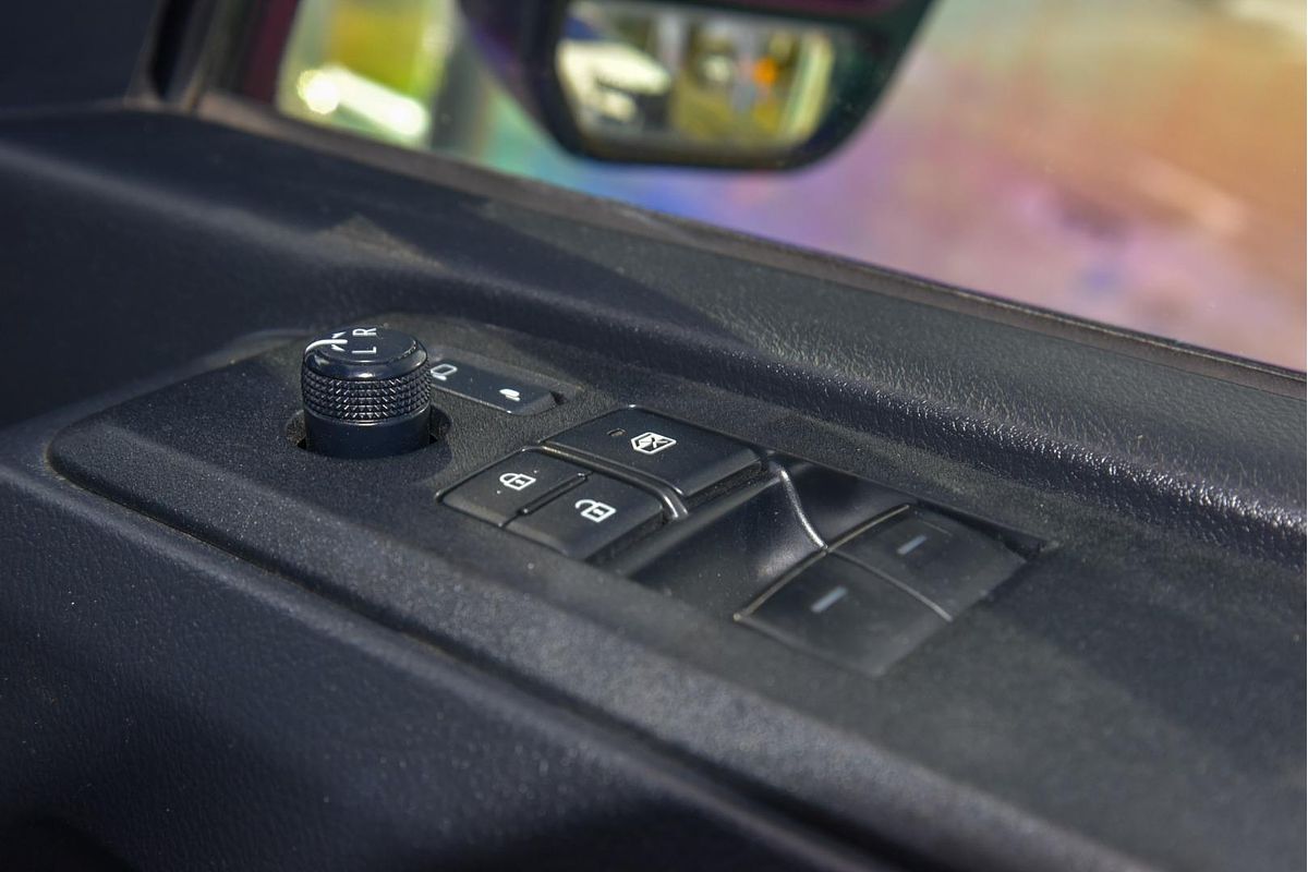2021 Toyota Hiace Commuter GDH322R