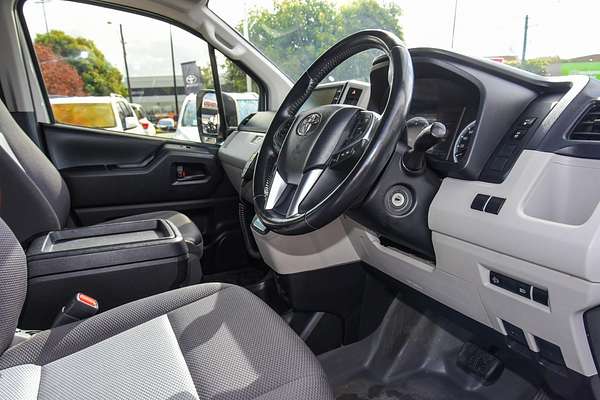 2021 Toyota Hiace Commuter GDH322R