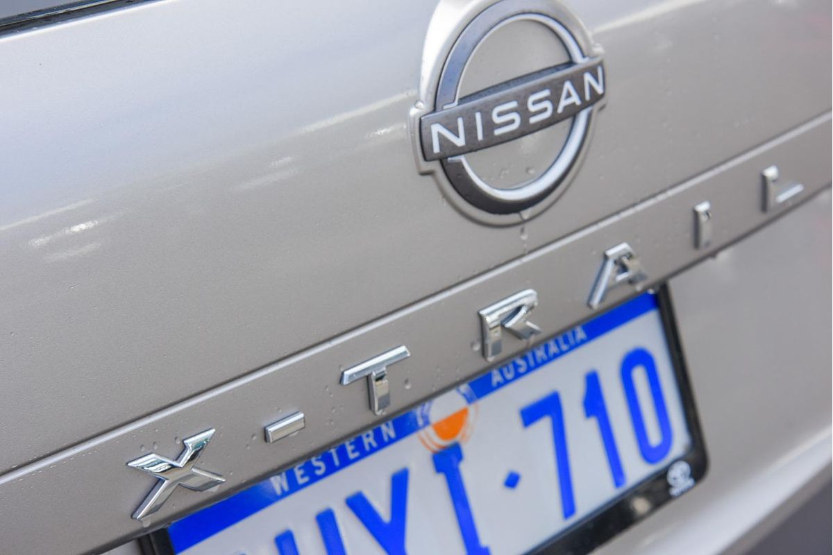 2023 Nissan X-TRAIL ST-L T33