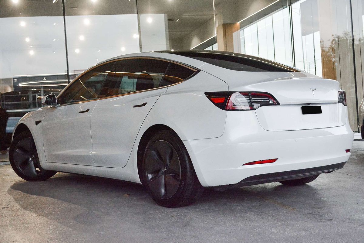 2020 Tesla Model 3 Standard Range Plus