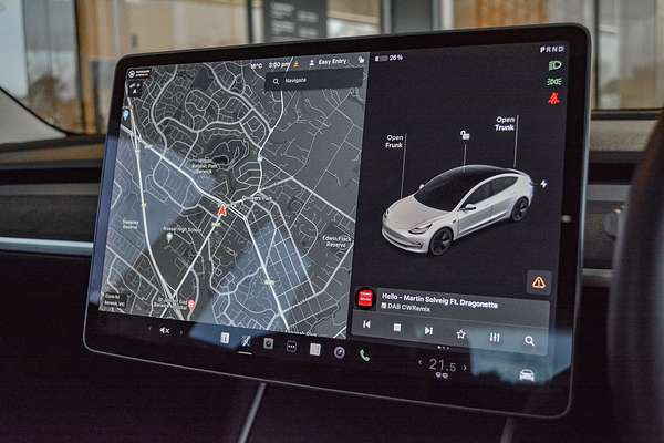 2020 Tesla Model 3 Standard Range Plus