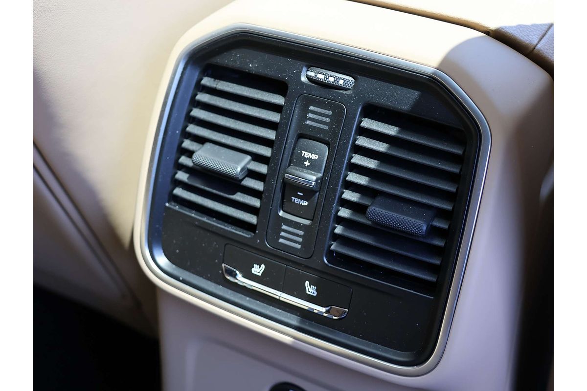 2024 Porsche Macan 95B