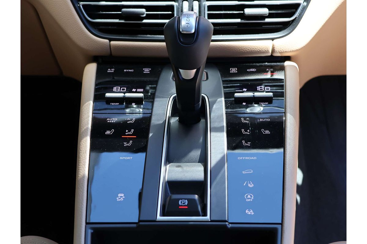 2024 Porsche Macan 95B