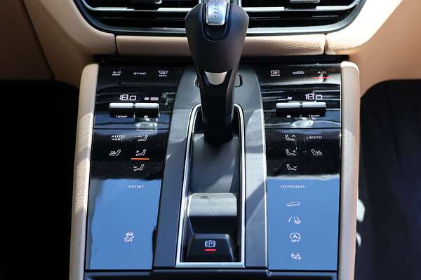 2024 Porsche Macan 95B
