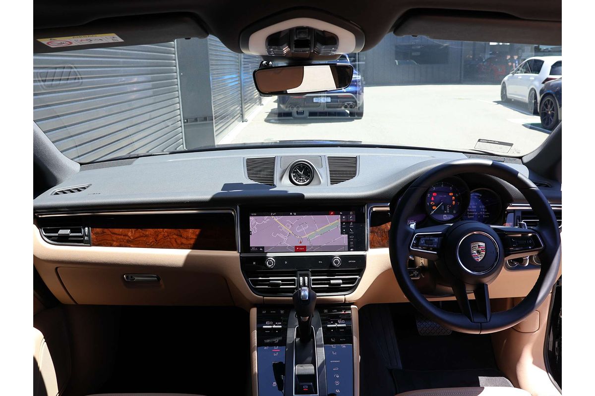 2024 Porsche Macan 95B