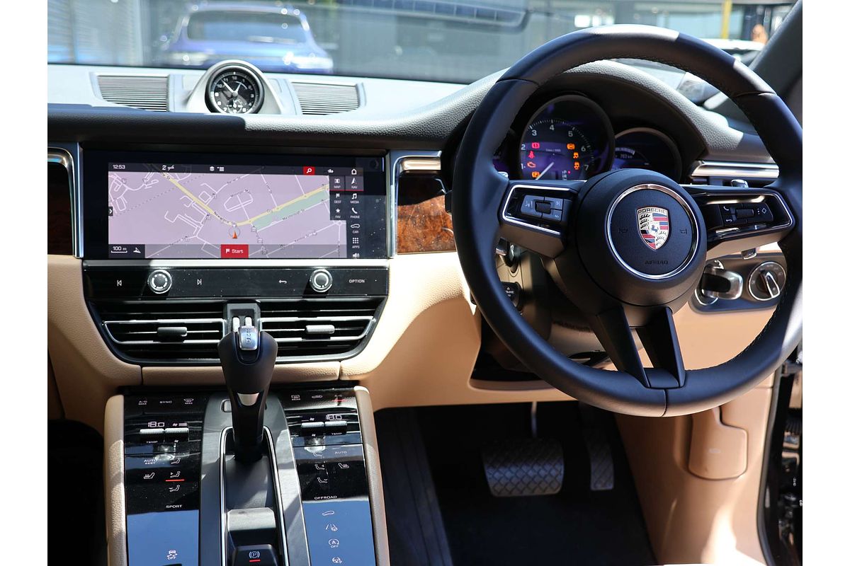 2024 Porsche Macan 95B