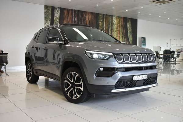 2022 Jeep Compass Limited M6