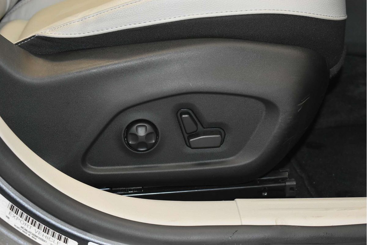 2022 Jeep Compass Limited M6