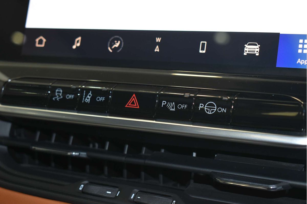 2022 Jeep Compass Limited M6