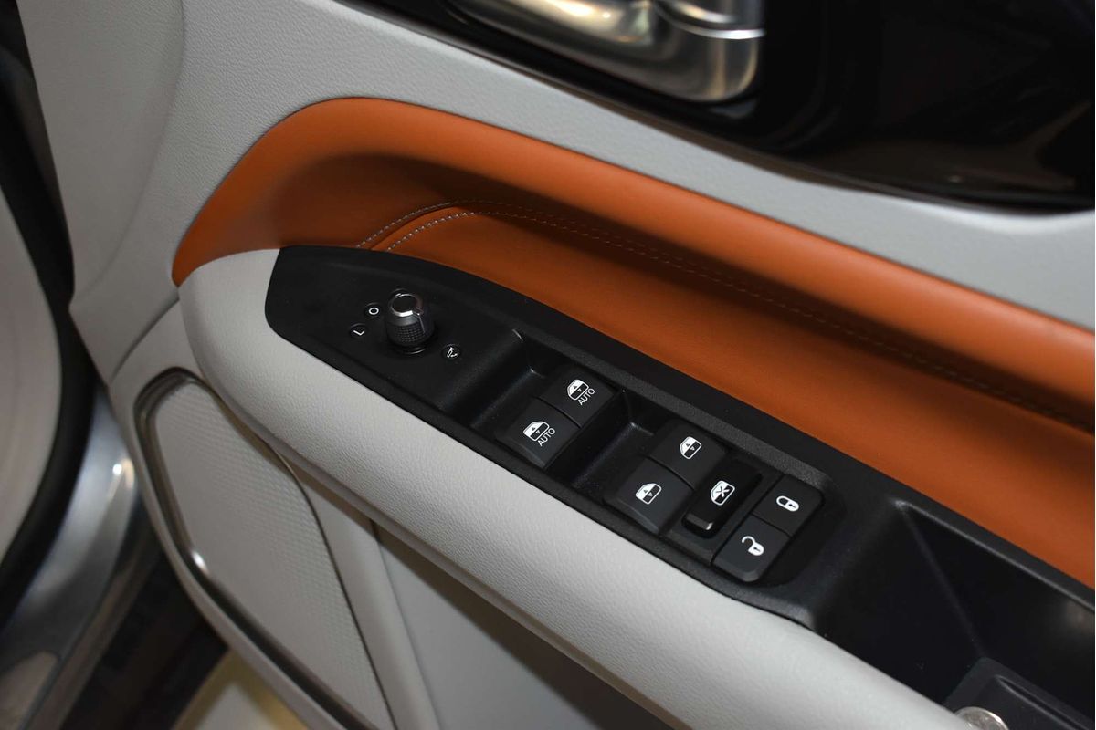2022 Jeep Compass Limited M6