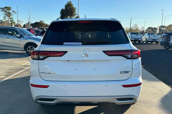 2022 Mitsubishi Outlander PHEV Exceed ZM