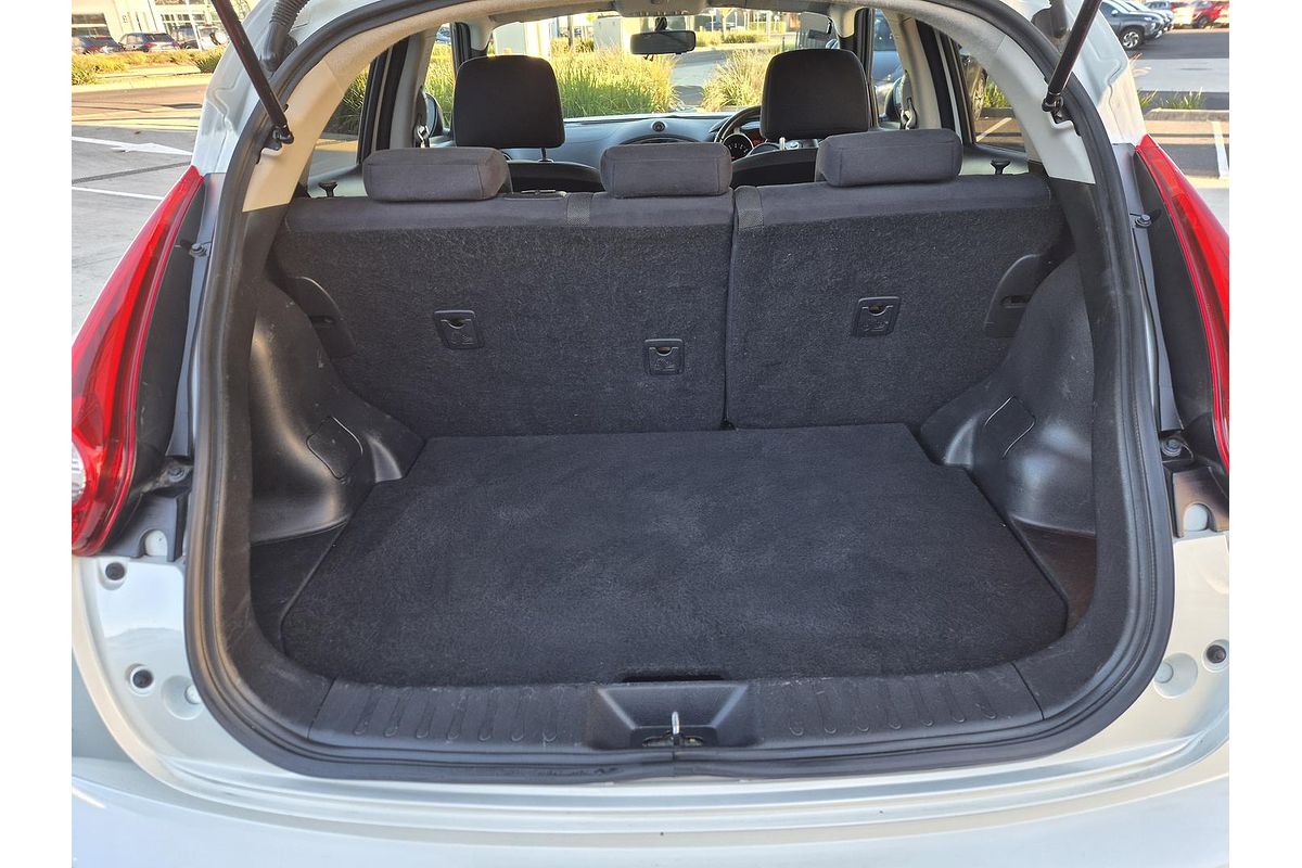 2014 Nissan JUKE ST F15
