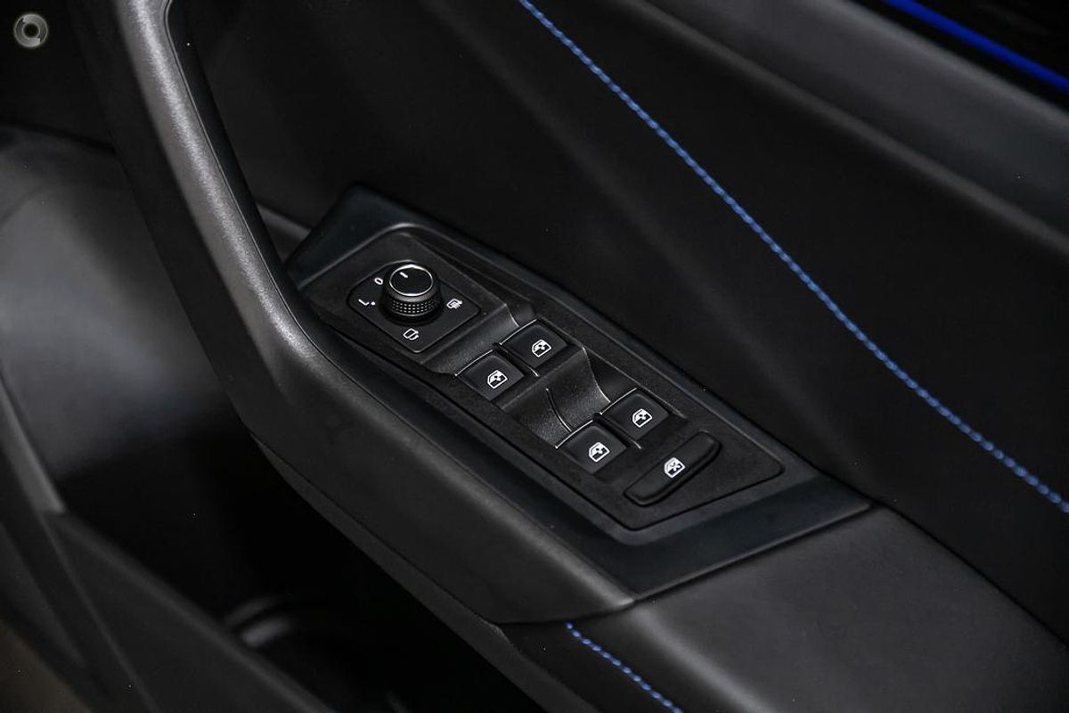 2025 Volkswagen T-Roc R Wolfsburg Edition D11