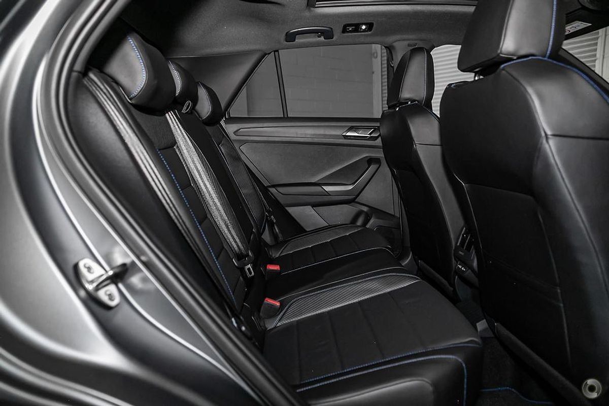 2025 Volkswagen T-Roc R Wolfsburg Edition D11